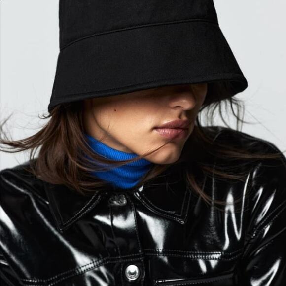 ZARA BLOGGER FAVORITE FAUX LEATHER DRESS BLACK - Picture 10 of 15